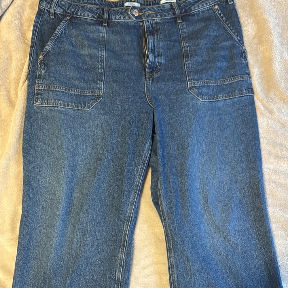 Forever 21 Blue Straight Leg Jeans